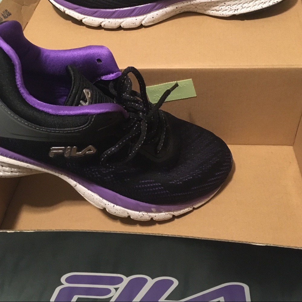 Fila women’s size 11 memory outreach gently used